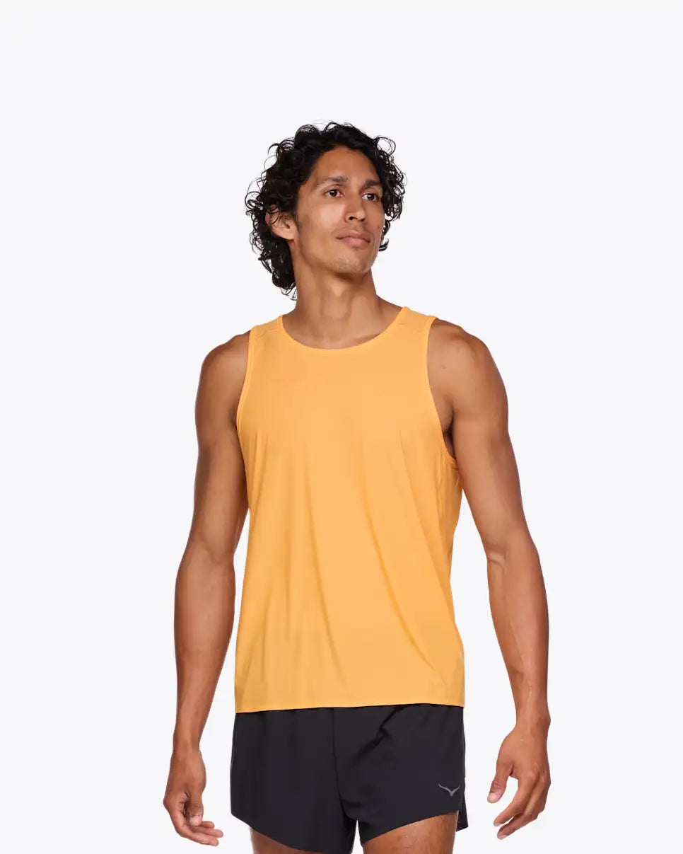 Camiseta de tirantes Hoka para hombre, ideal para el día de la carrera |
