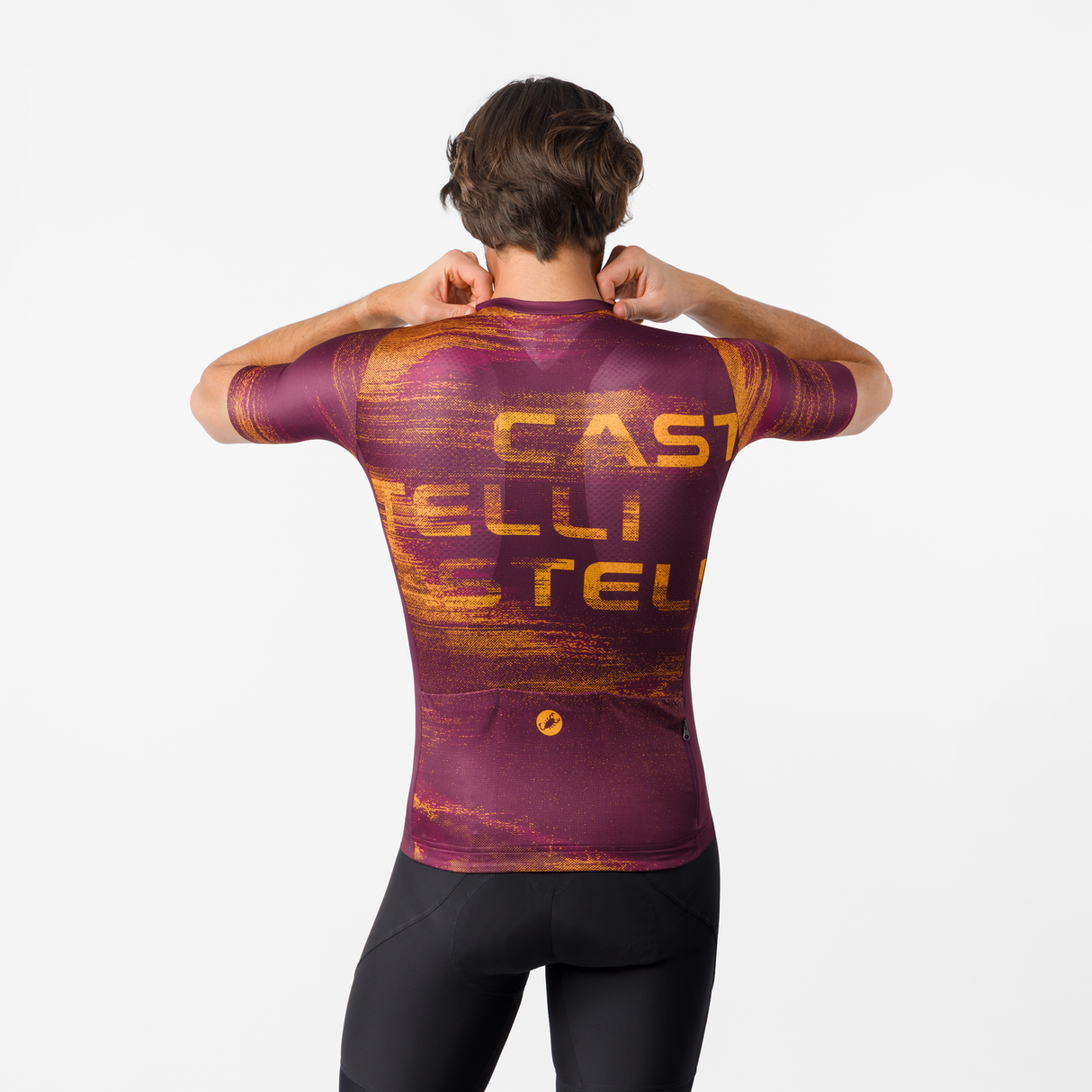 CAMISETA CON EL LOGOTIPO DE STRATUS