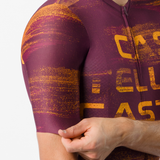 CAMISETA CON EL LOGOTIPO DE STRATUS