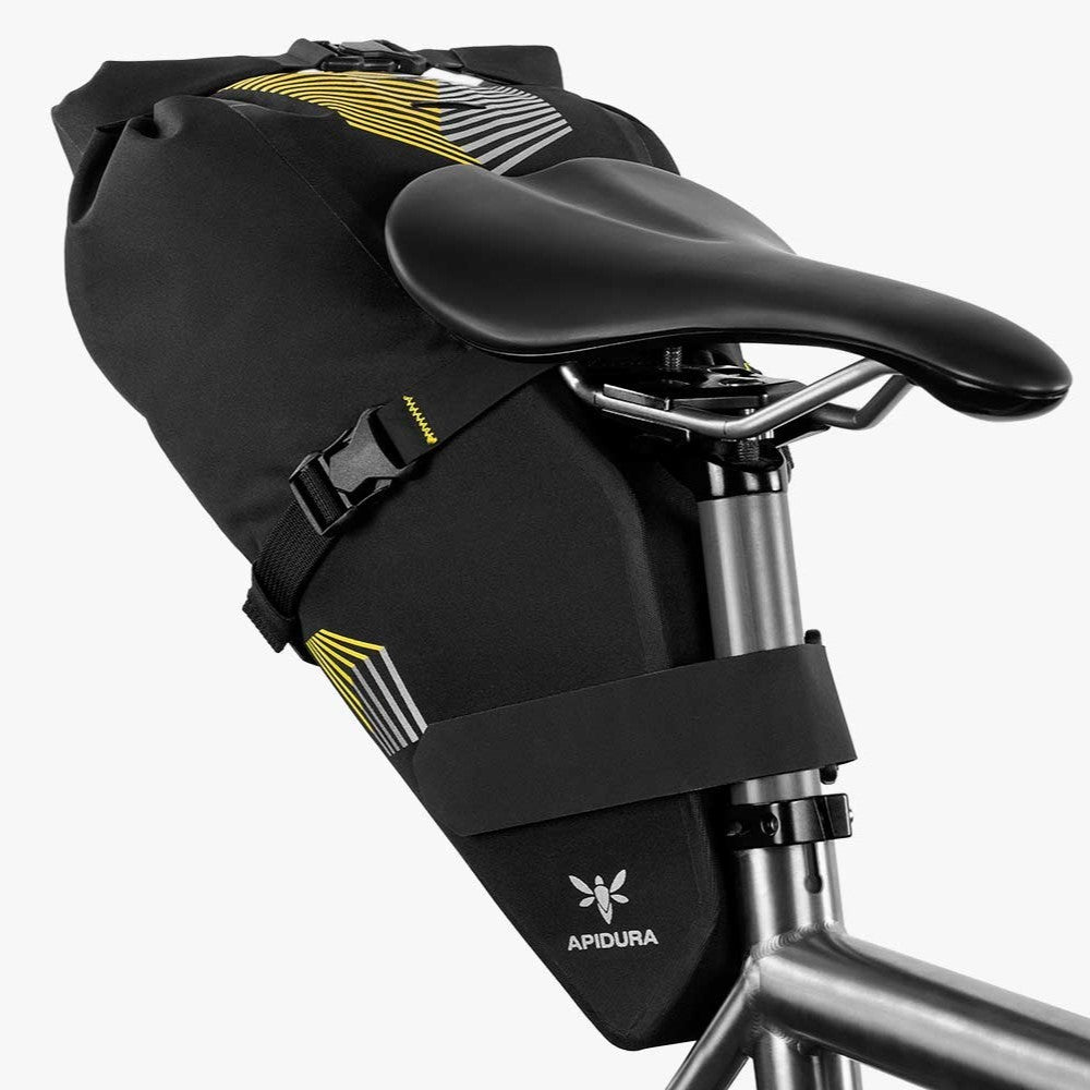 APIDURA RACING SADDLE PACK 黒　7L Racing Saddle Pack 7L | Apidura | Triathlon Store