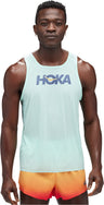 Camiseta de tirantes Hoka para hombre, ideal para el día de la carrera |